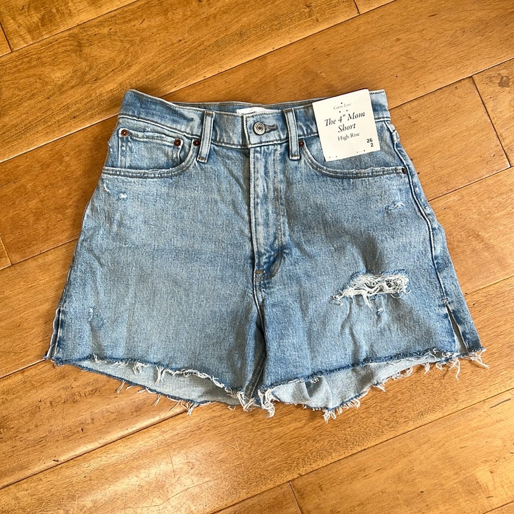 NWT Abercrombie mom jeans